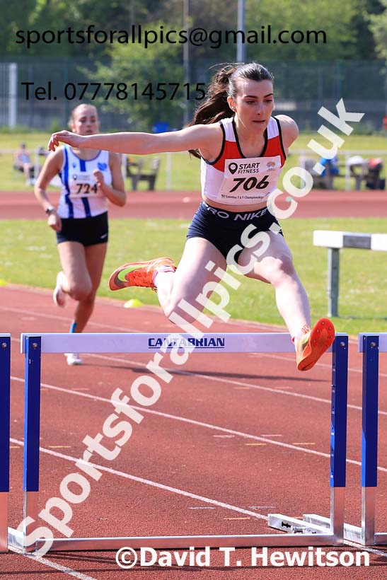 Womens Under-20s 400 metres hurdles, 2024 North Eastern Track and Field Champs., Middlesbrough.  Photo: David T. Hewitson/Sports for All Pics
